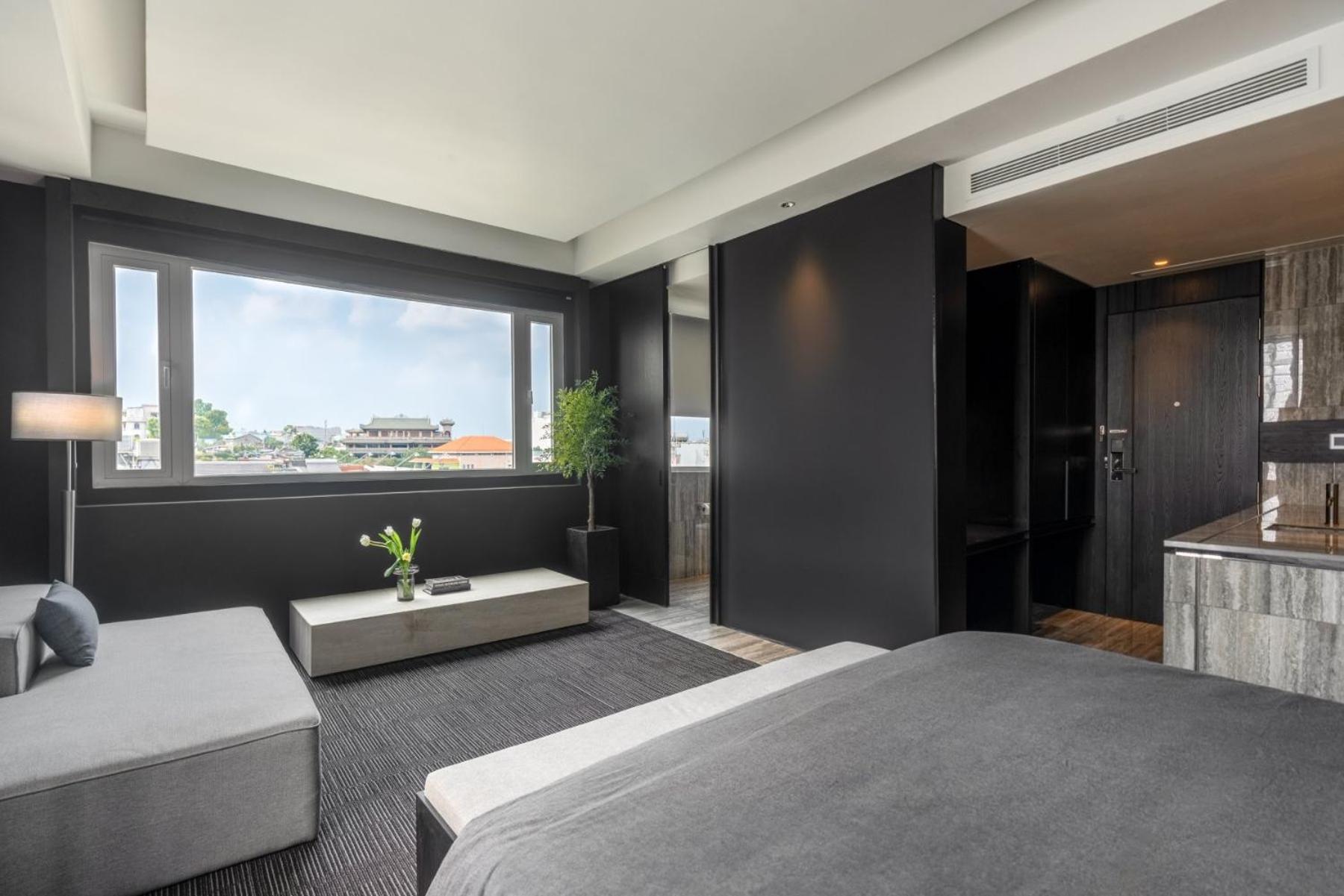 M Village Nguyen Kiem - Cosmo Airport Hotel 호치민 외부 사진